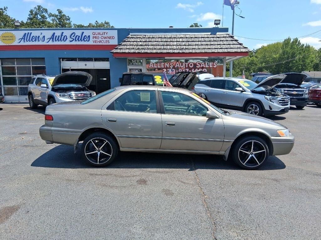 1998 TOYOTA Camry