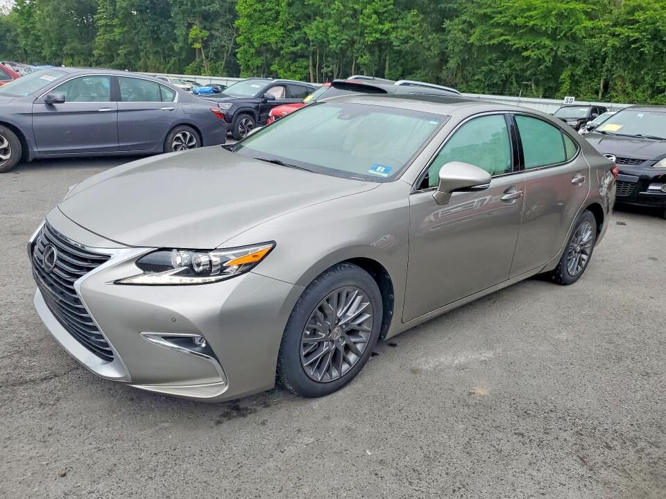 2018 LEXUS ES