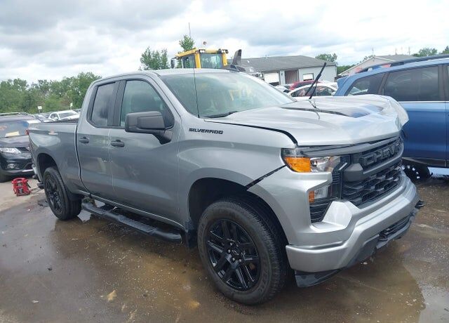 2024 CHEVROLET Silverado