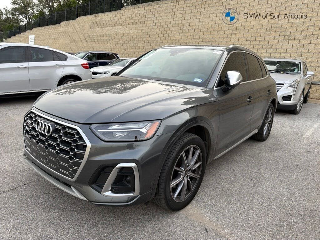 2022 AUDI SQ5