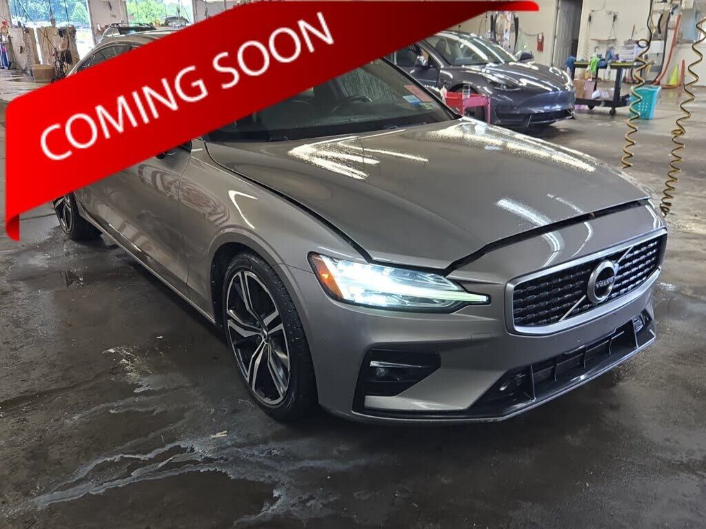 2019 VOLVO S60