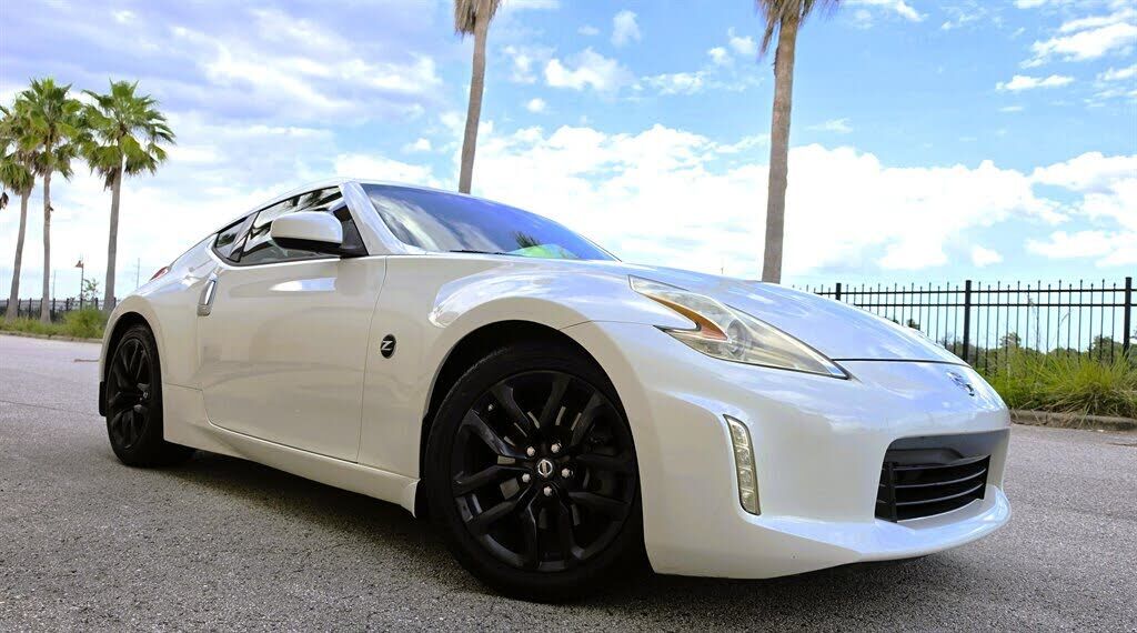 2016 NISSAN 370Z
