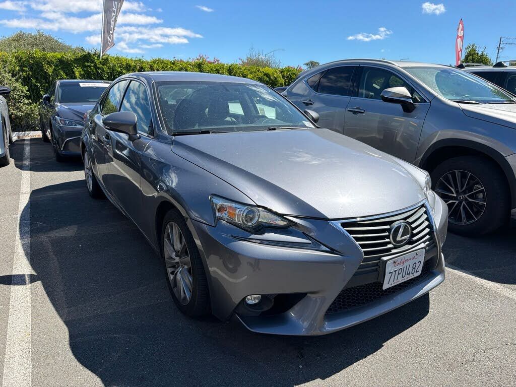 2016 LEXUS IS