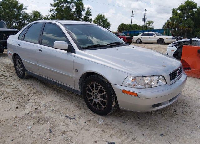2003 VOLVO S40