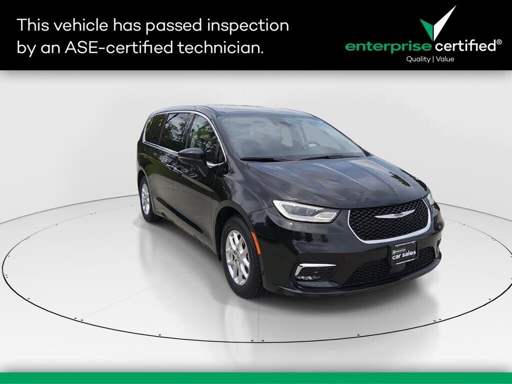 2023 CHRYSLER Pacifica