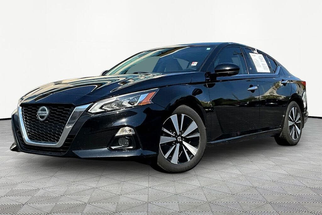 2022 NISSAN Altima