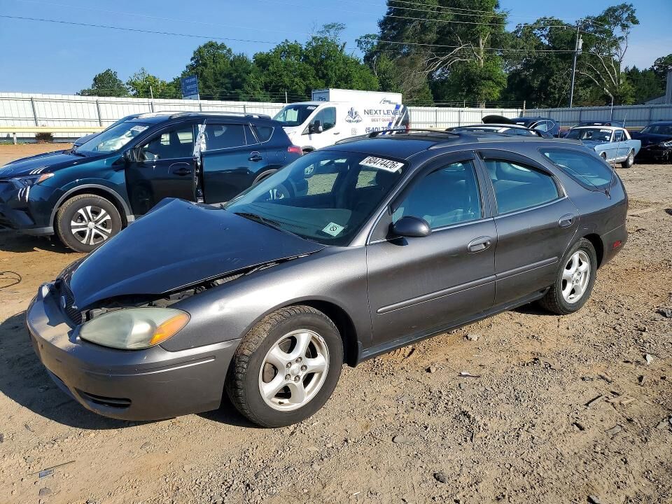2004 FORD Taurus