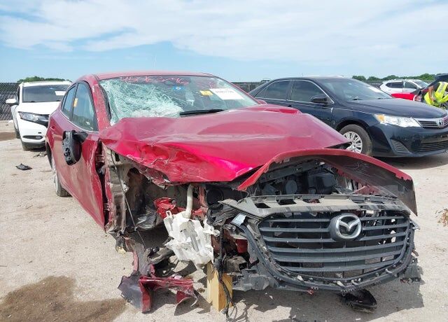 2017 MAZDA Mazda3