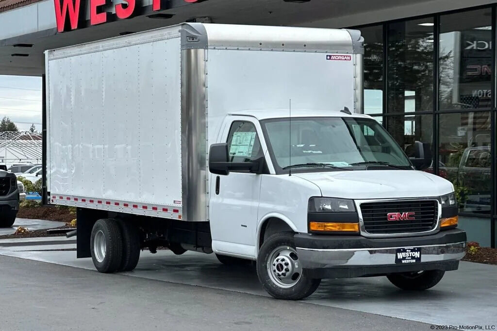 2025 GMC Savana