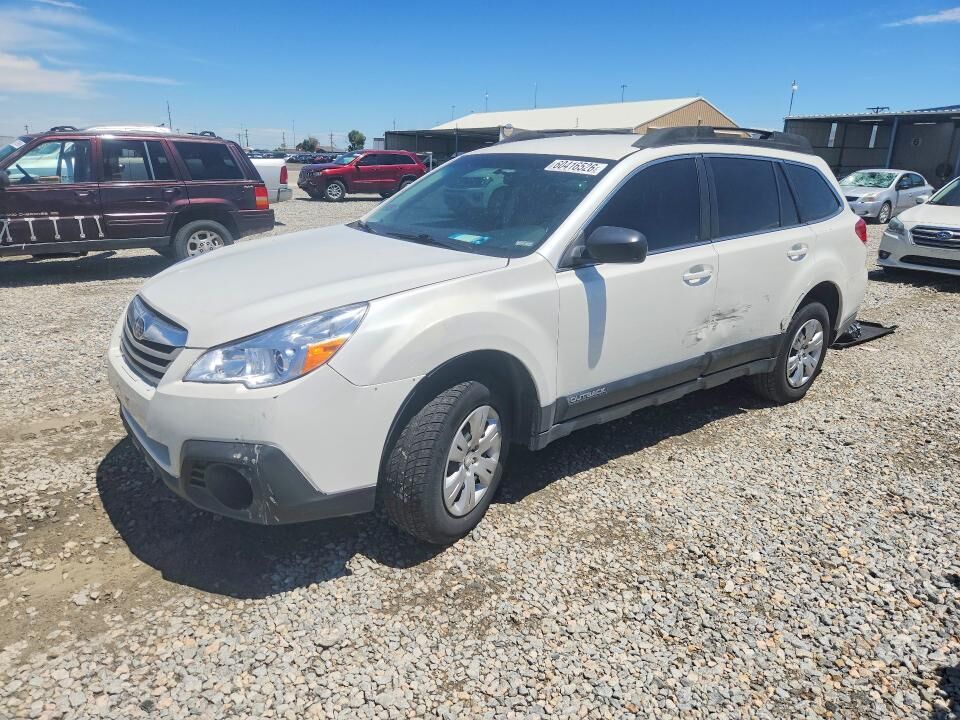 2013 SUBARU Outback