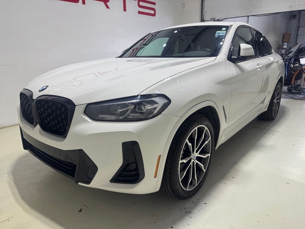 2022 BMW X4