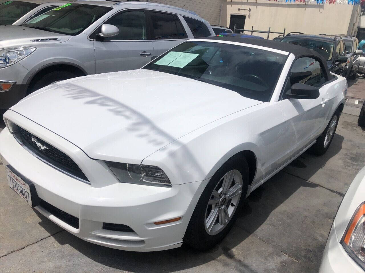 2014 FORD Mustang