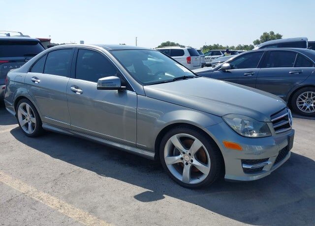 2014 MERCEDES-BENZ C-Class
