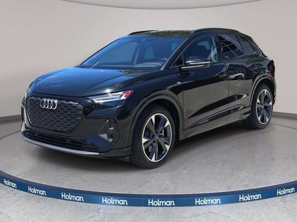 2024 AUDI Q4