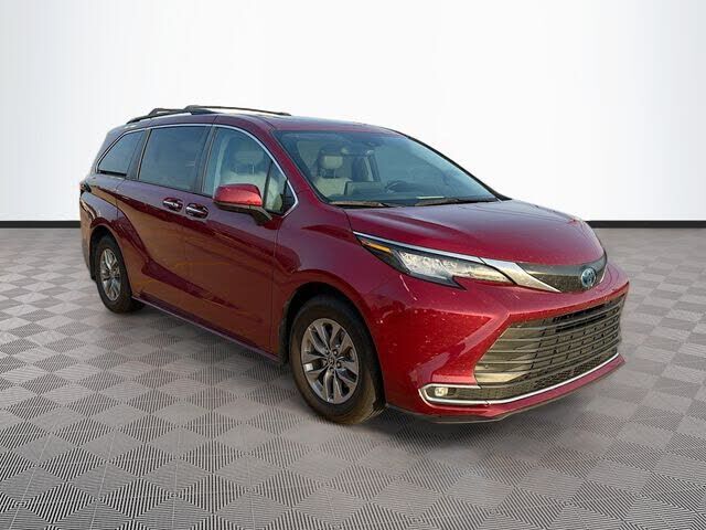 2022 TOYOTA Sienna