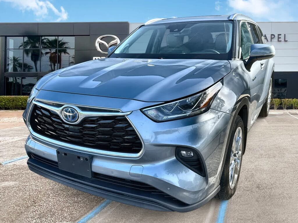 2021 TOYOTA Highlander
