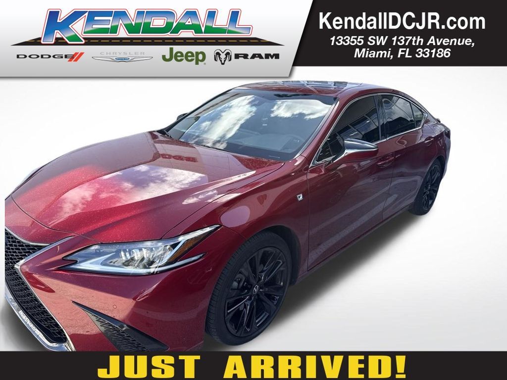 2022 LEXUS ES