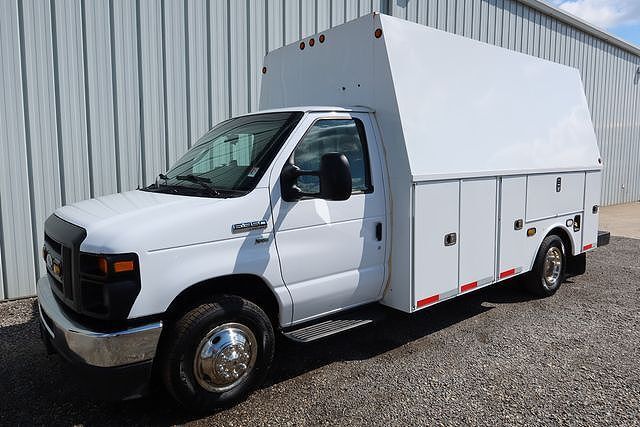 2013 FORD E-350