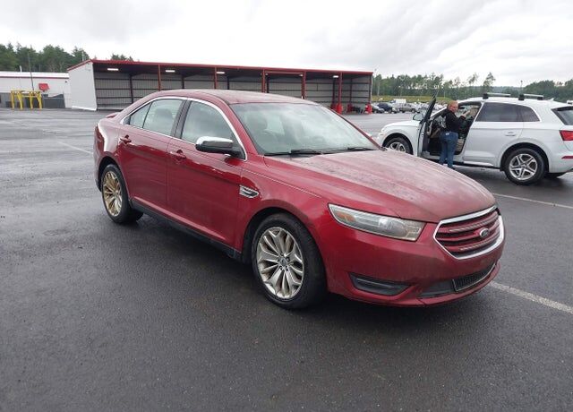 2013 FORD Taurus