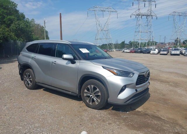 2022 TOYOTA Highlander