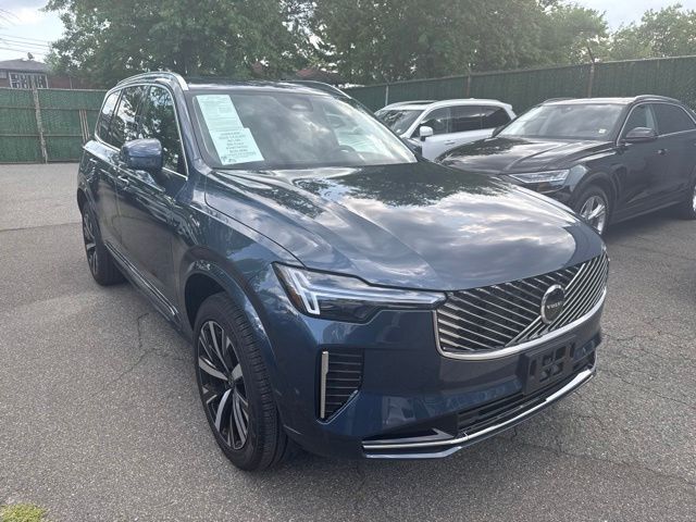 2026 VOLVO XC90