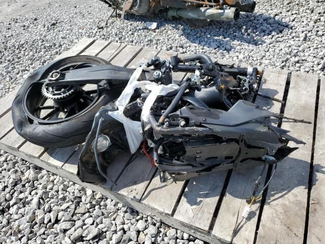 2024 YAMAHA YZF
