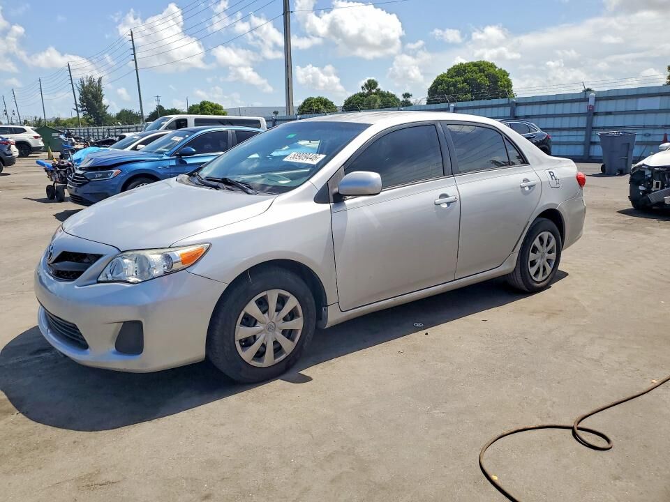 2011 TOYOTA Corolla