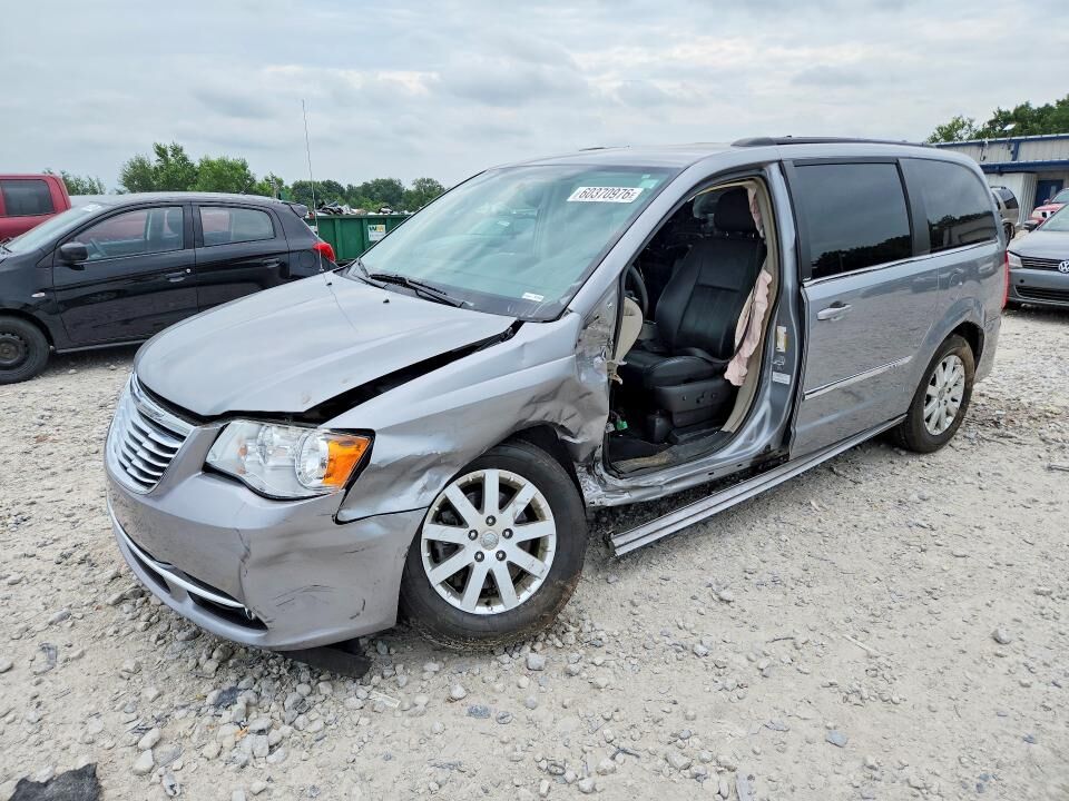 2014 CHRYSLER Town and Country
