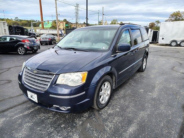 2009 CHRYSLER Town and Country