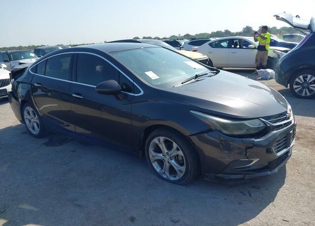 2017 CHEVROLET Cruze
