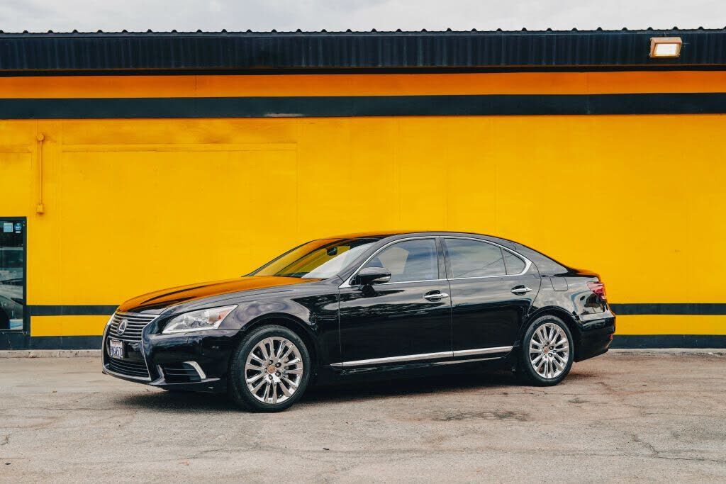 2014 LEXUS LS
