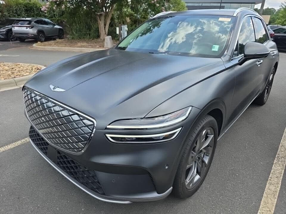 2023 GENESIS GV70