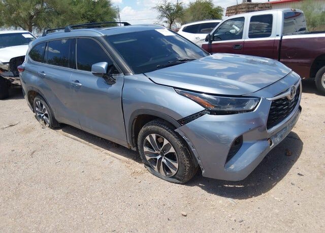 2020 TOYOTA Highlander