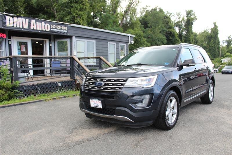 2017 FORD Explorer
