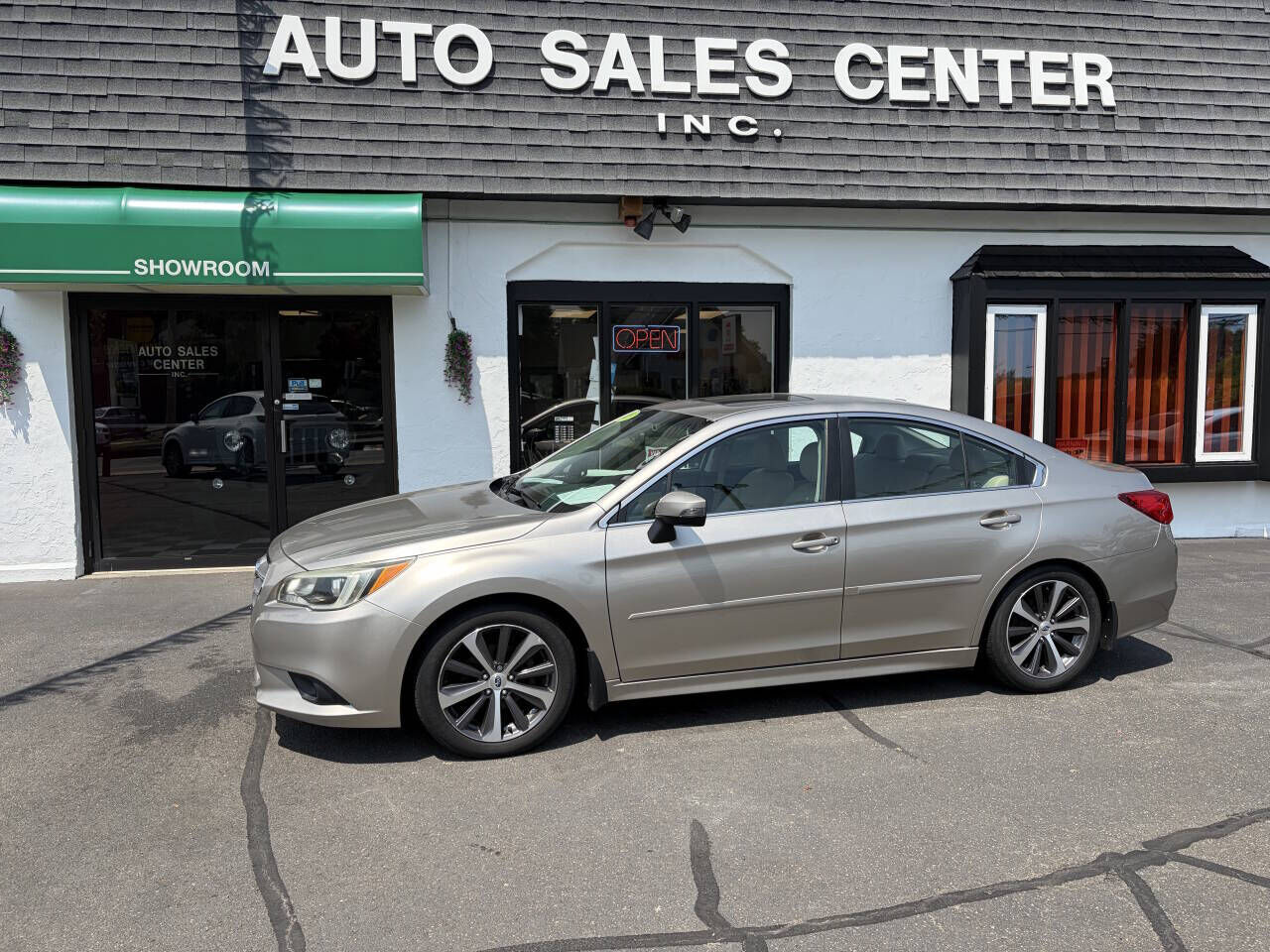 2015 SUBARU Legacy