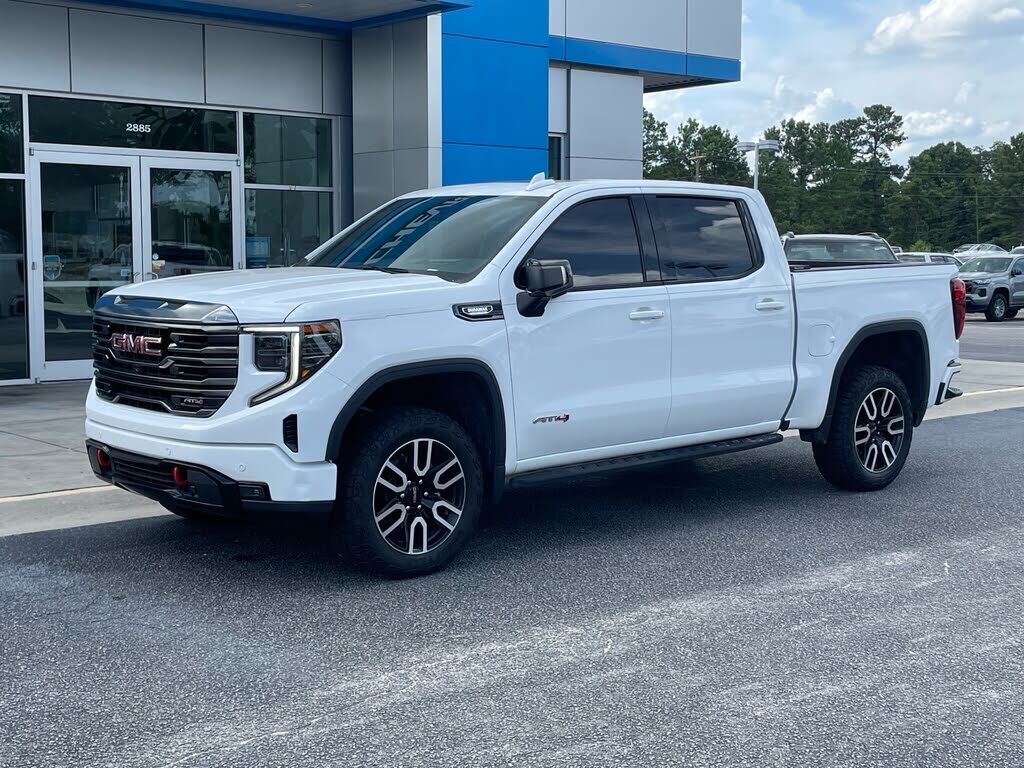 2023 GMC Sierra
