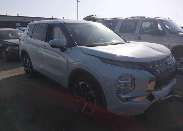 2023 MITSUBISHI Outlander