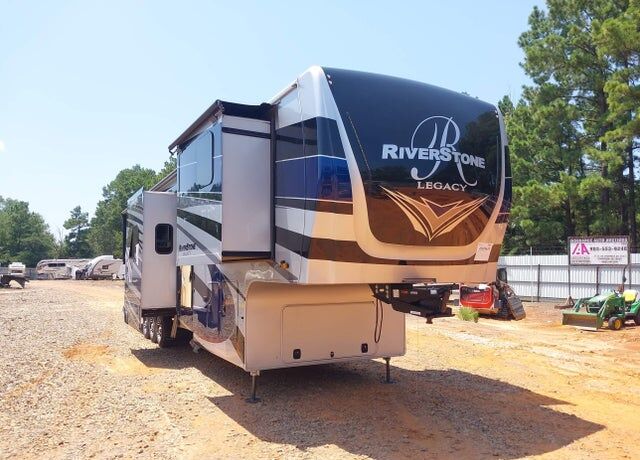2022 FOREST RIVER Riverstone