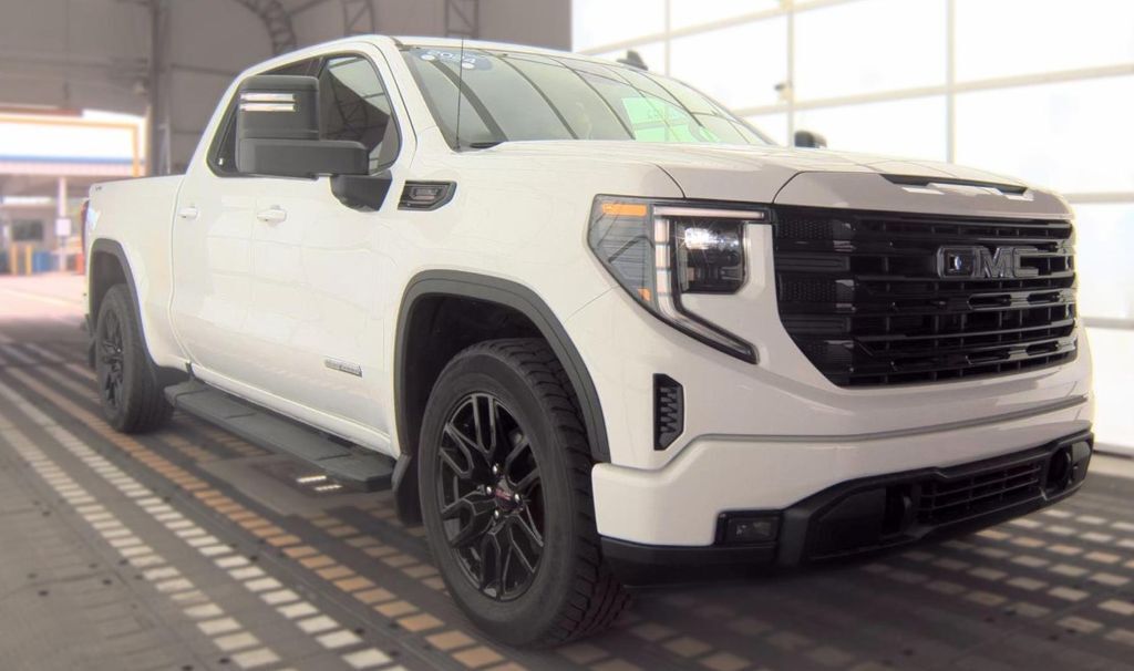 2024 GMC Sierra
