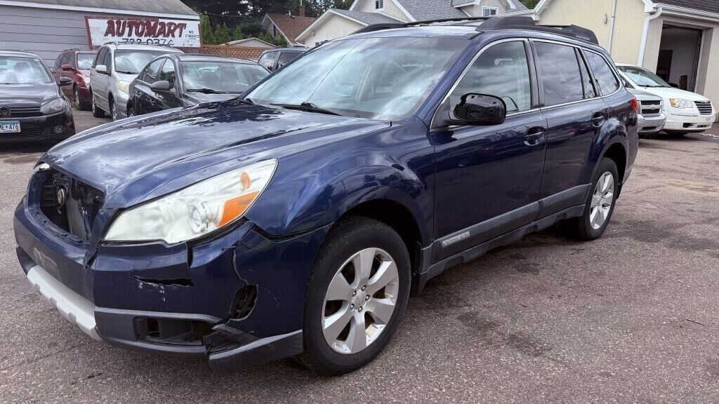 2011 SUBARU Outback