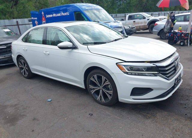 2021 VOLKSWAGEN Passat