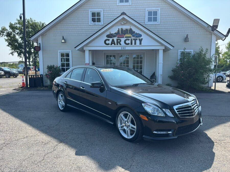 2012 MERCEDES-BENZ E-Class