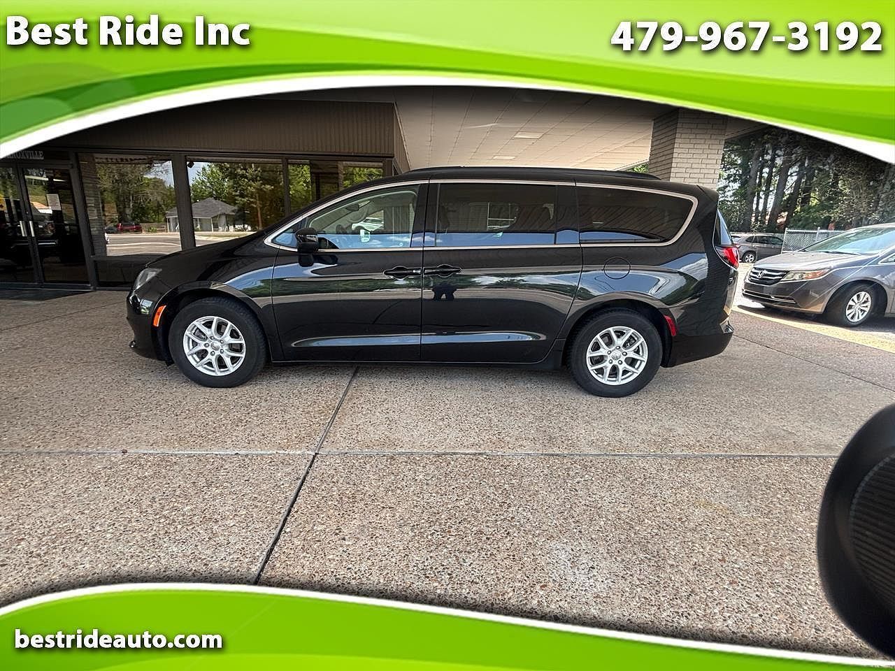 2020 CHRYSLER Voyager