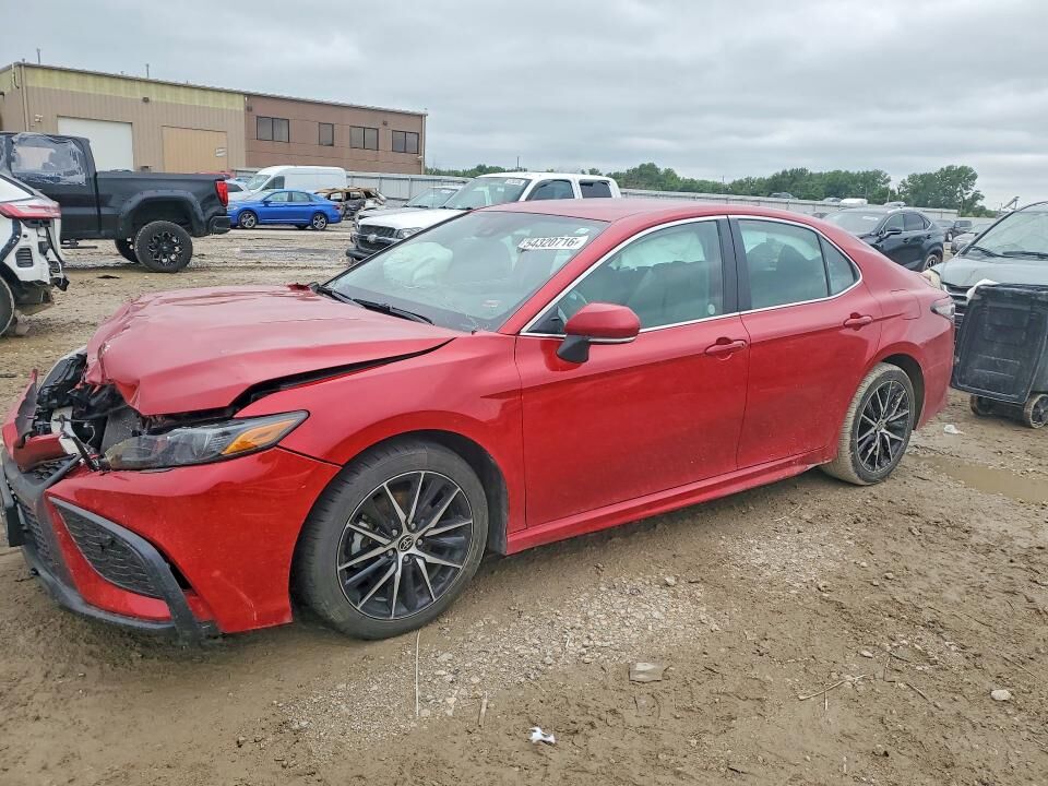 2023 TOYOTA Camry