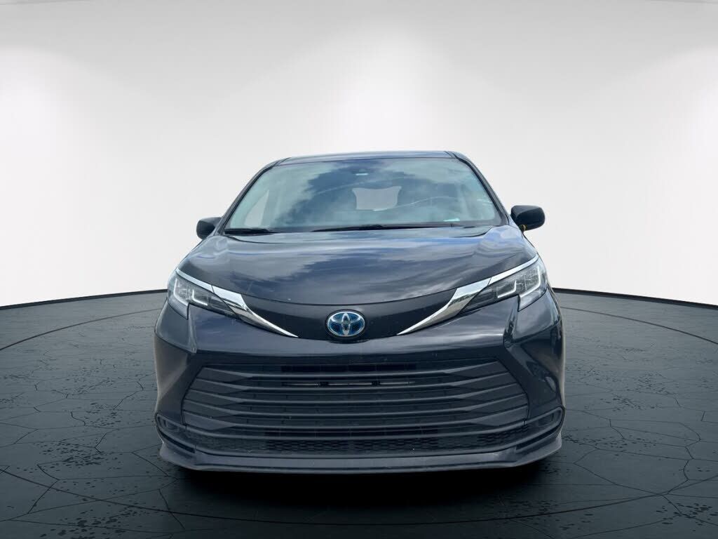 2022 TOYOTA Sienna