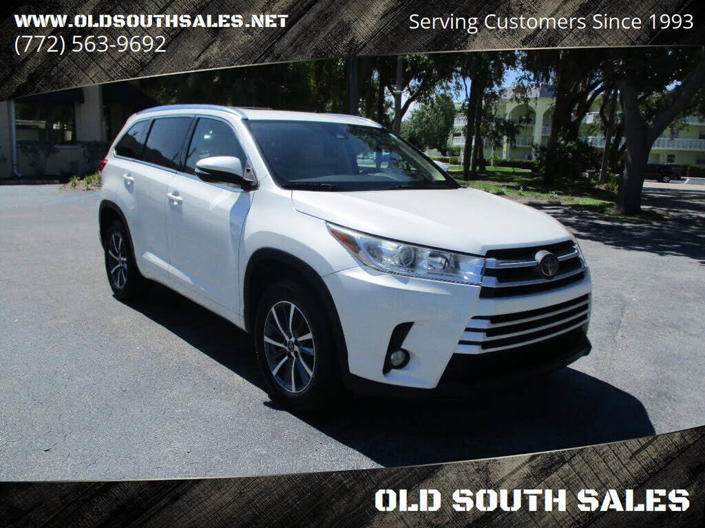 2017 TOYOTA Highlander