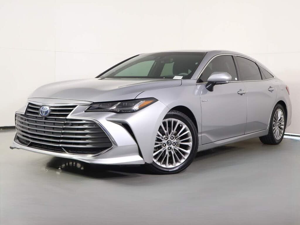 2019 TOYOTA Avalon