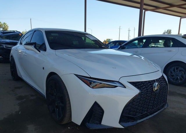 2022 LEXUS IS