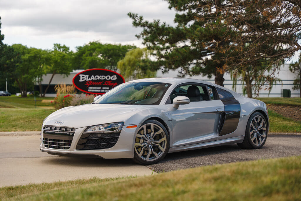 2010 AUDI R8
