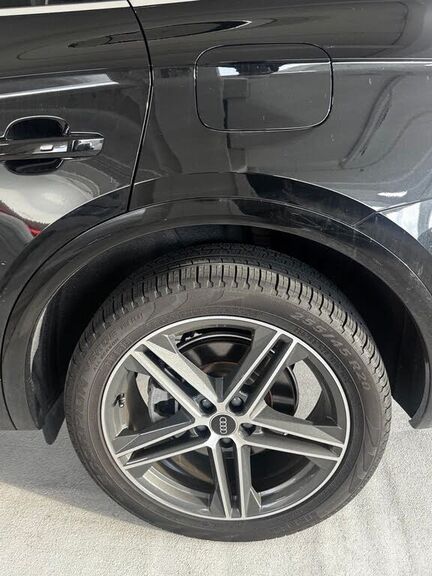 2024 AUDI Q5 e